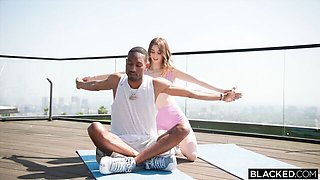 Watch nice-looking Molly Little and Hollywood Cash's clip