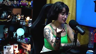 Martina Oliveira Assesses Ruan's Large Penis, She Gets Aroused During the Examination! - Podcast Shack Chitchat! FULL VERSION - XV RED