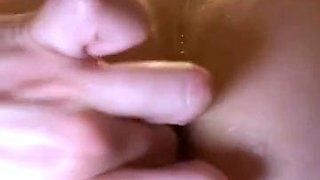 Lia__Love masturbating in mall toilet