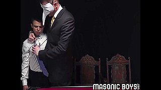 A Handy Job Turns Into An Orgy