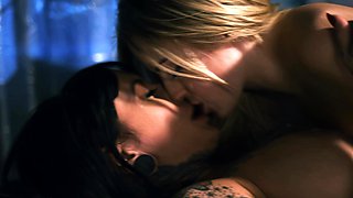 Seducing A Brunette Babe Into Lesbian Sex