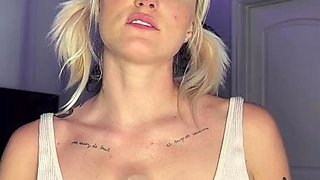 DAISY RAE HELPS YOU STROKE YOURSELF BEFORE BED