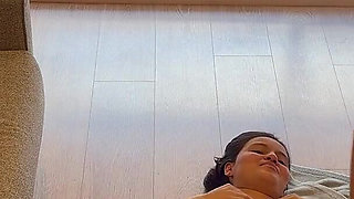 We Fuck with an Oil Bath After a Few Kisses and Hot Cornering