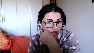 Cute amateur brunette naughty in solo jerking show on camera