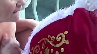 Joolz Visits Santa in His Grotto!