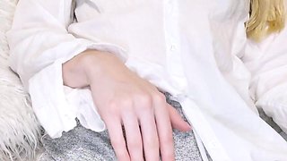Blonde tight pussy babe solo toy fun in glamour masturbation