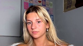 Blonde teen Sierras first erotic masturbation video