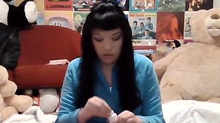 Close up amateur masturbating solo