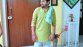 Erotic Dancing With Snake by Indian Babe