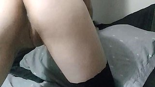 Piss fetish WAM gal solo toys