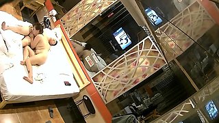 Amateur couple hidden cam