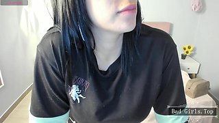 Curvy Mature Mommy Reveals Amazing Natural Huge Titties With Desire