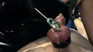 Brunette handjob amateur pulls for cum with lucky guy