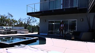 Abella Danger anal workout on lazy day - POV