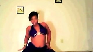 Black BBW Twerking on Webcam - Interracial Sensuality