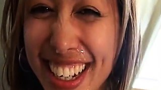 Amateur Babe Venus Sucks and Facial Outdoors