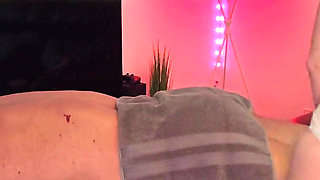 MILF PAWG Masseuse Gives Muscle Man an Erotic Massage!