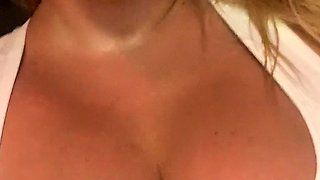 Big boobs webcam slut toys her asshole