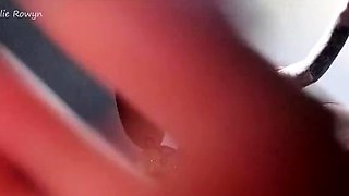 Ellie-Rowyn - Giantess Dirty Feet Cleaning FemDom