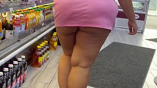 Big Booty Latina BBW Thick Legs Mini Skirt High Heels Stilettos-puerto Rican Boricua Woman Mami MILF Crossed Legs Feet Fetish