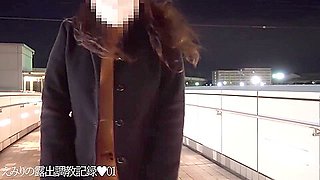 Emiri First Time Public Flashing Only Coat At Roadside