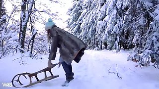 Golden Shower - Solo Female Winter Passion