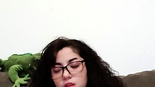 Love Chat Big Boobs Brunette Masturbating For Cam