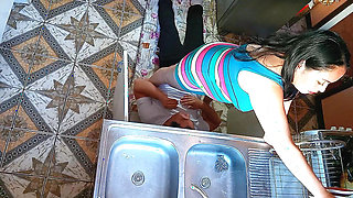 Cheating wife fucks the plumber