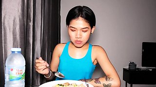 Tiny Thai teen GF dinner and fucked