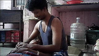 Indian village house wife and housband hot showing and kissing enjoy movement