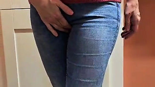 Jeans Wetting