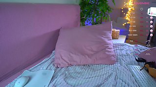 horny stockings babe open pussy