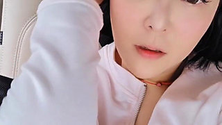 Korean Teen Flashing in the Car