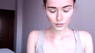 Hot amateur webcam teen masturbates for their fans