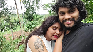 Indian Mallu Couple Travel Sex in Hotel Room