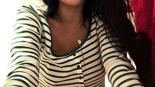 Amateur Webcam Teen Masturbates And Teases