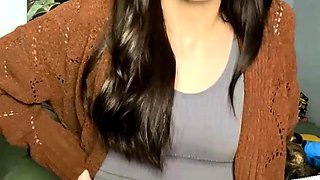 Cute brunette amateur babe sosha masturbating