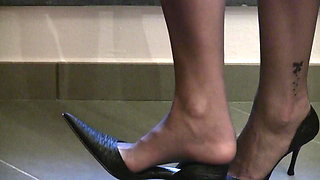 Showing off New Black Decollet