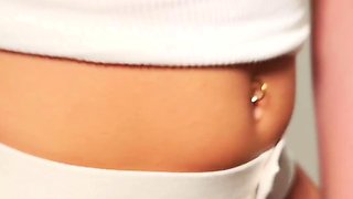 -Fansly- Ella Alexandra - Putting My Roommate to Sleep