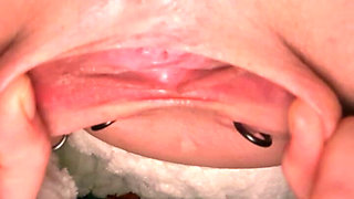 Sklavins Stabbed Her Labia