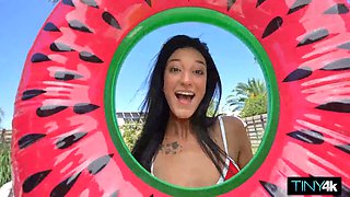 Summer Slut Loses Her Mind Riding Fat 10 Incher