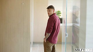 Big-Tits MILF Maid Vivianna De Silva Seduces Young Victor Ray with Deep-Throat Blowjob,