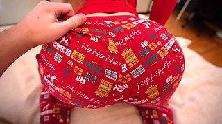 My stepsister gave me her pussy for Christmas