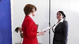 Beautiful brunette with big boobs jerk off instrucions