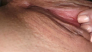 Horny Kabyle slut shows off her pussy