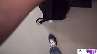 My step-mom has a boyfriend - s1:e4