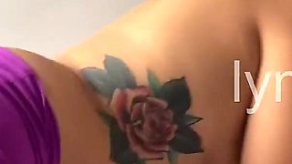 My Roommate Caught Me Masturbating to Her Naked Photo and Fucked My Brain's Out!