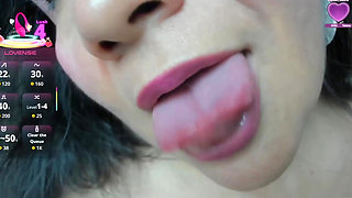 MILF Sex Squirt Hard Show