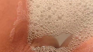Nass in Der Badewanne