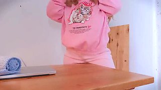 Curvy MILF Mrs Wetslavs Rides Her Desk for a Hairy Pussy Orgasm - Amateur Solo Masturbation in 4K